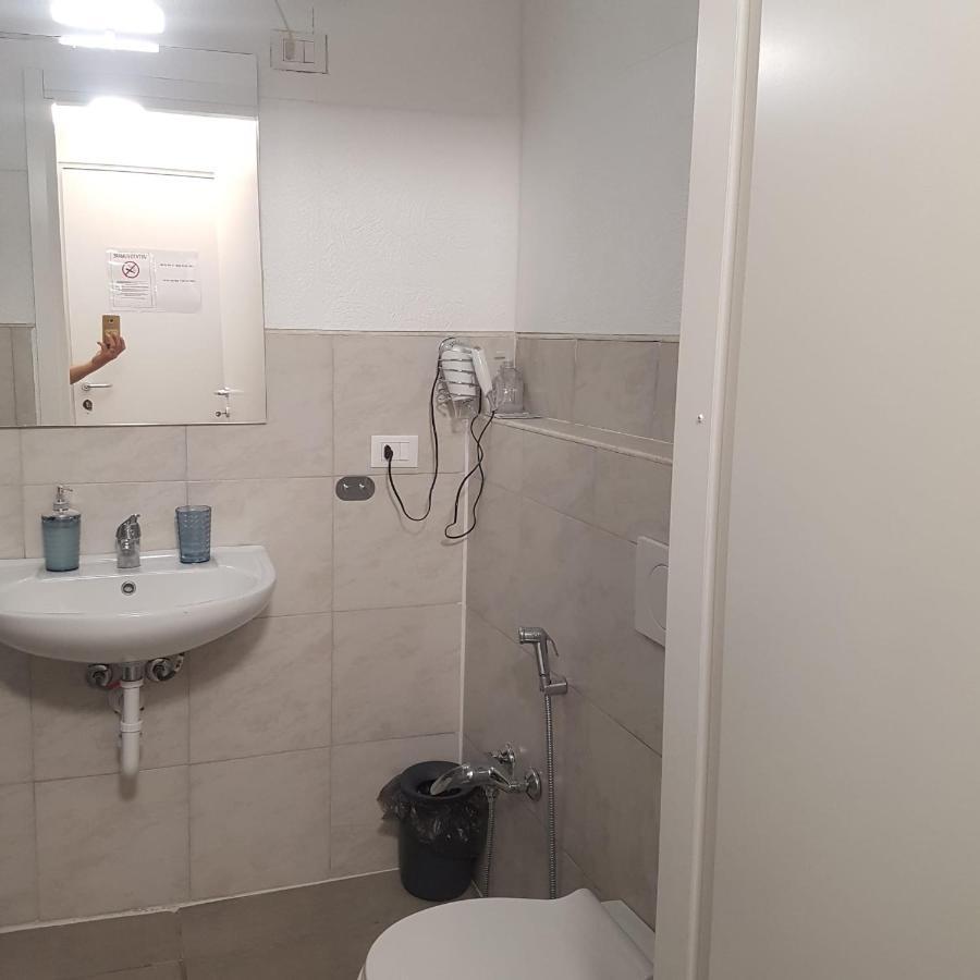 Katrin Luxury Hotell Verona Exteriör bild